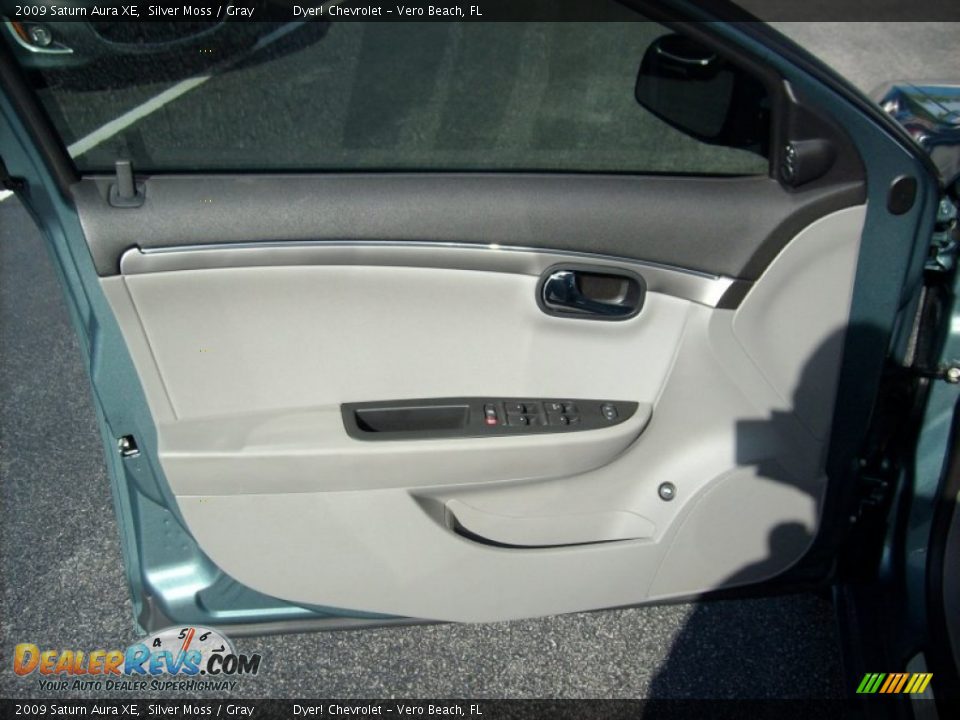 2009 Saturn Aura XE Silver Moss / Gray Photo #8