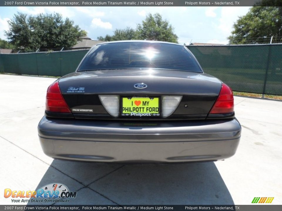 2007 Ford Crown Victoria Police Interceptor Police Medium Titanium Metallic / Medium Light Stone Photo #4