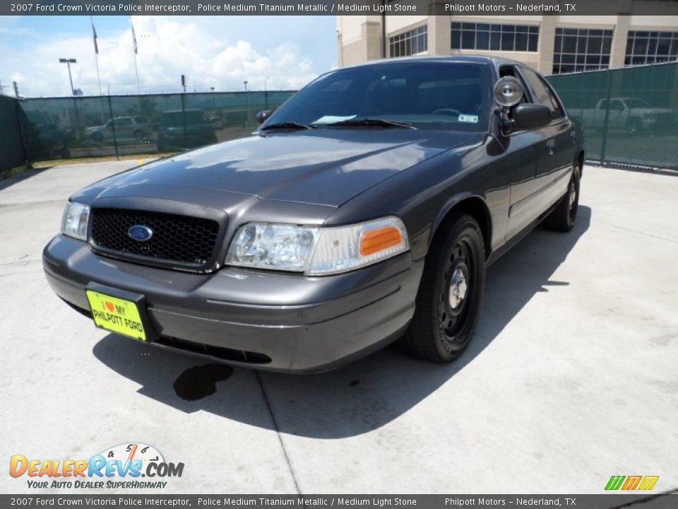 2007 Ford Crown Victoria Police Interceptor Police Medium Titanium Metallic / Medium Light Stone Photo #7