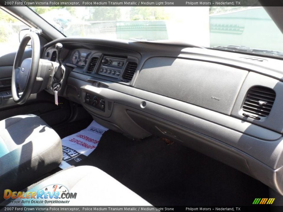 Dashboard of 2007 Ford Crown Victoria Police Interceptor Photo #31