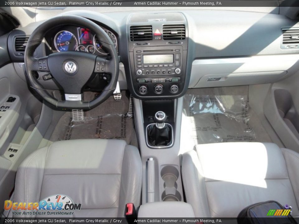 2006 Volkswagen Jetta GLI Sedan Platinum Grey Metallic / Grey Photo #28