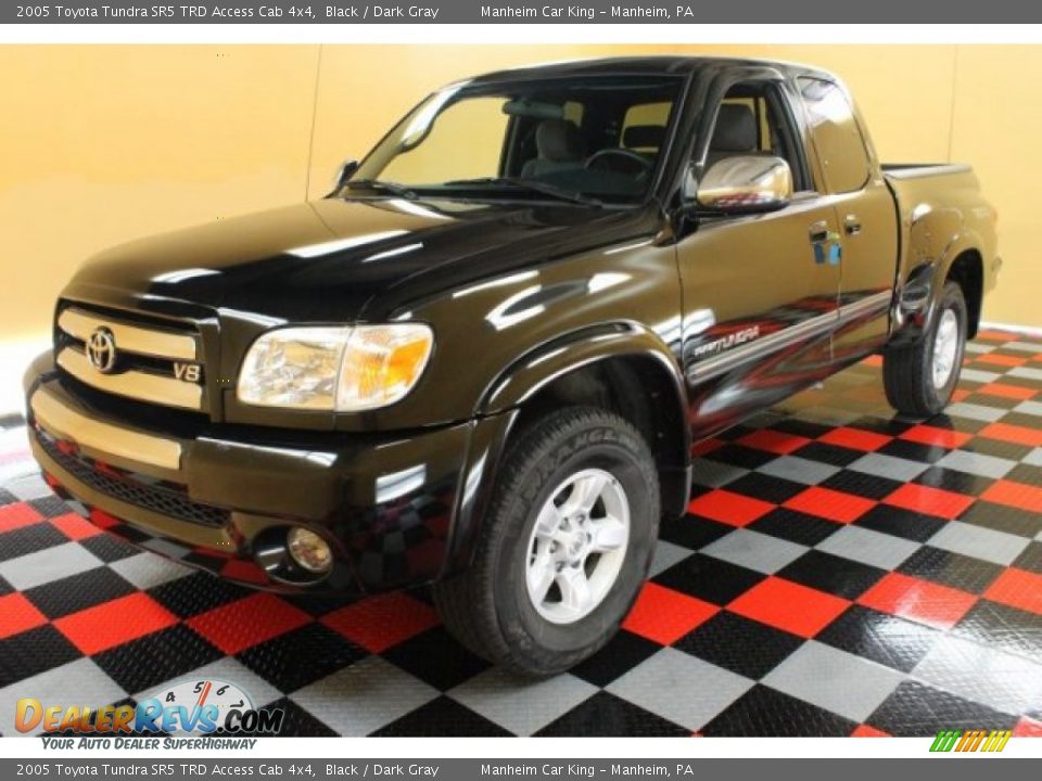 2005 Toyota Tundra SR5 TRD Access Cab 4x4 Black / Dark Gray Photo #2