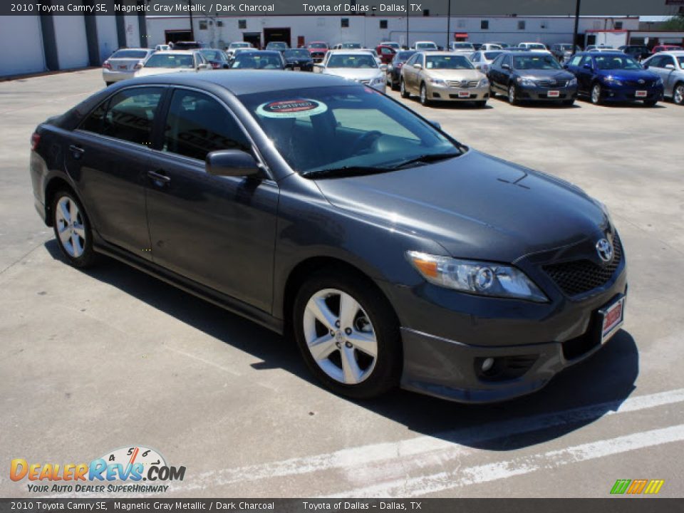 2010 Toyota Camry SE Magnetic Gray Metallic / Dark Charcoal Photo #6