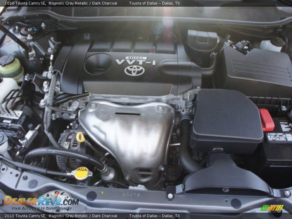 2010 Toyota Camry SE Magnetic Gray Metallic / Dark Charcoal Photo #20