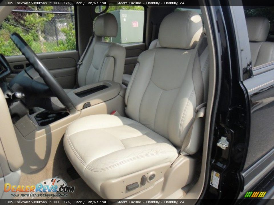 2005 Chevrolet Suburban 1500 LT 4x4 Black / Tan/Neutral Photo #16