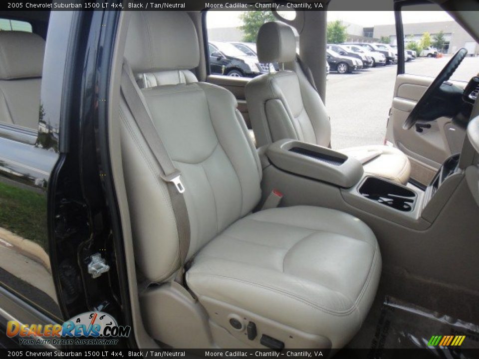 2005 Chevrolet Suburban 1500 LT 4x4 Black / Tan/Neutral Photo #20
