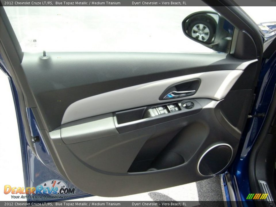 Door Panel of 2012 Chevrolet Cruze LT/RS Photo #9