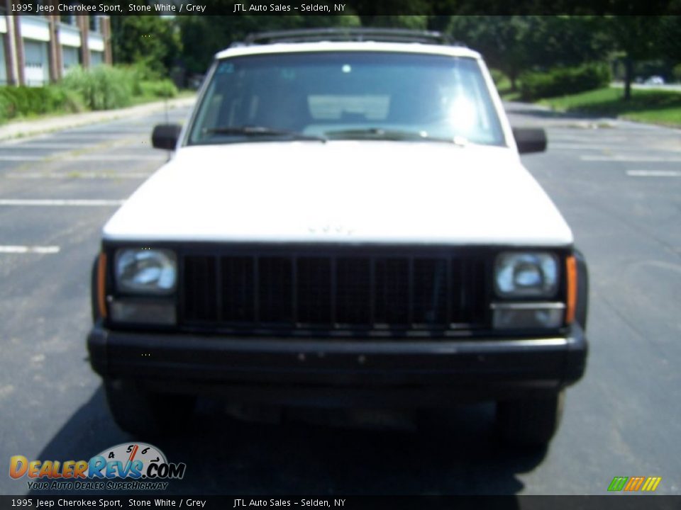 1995 Jeep Cherokee Sport Stone White / Grey Photo #2