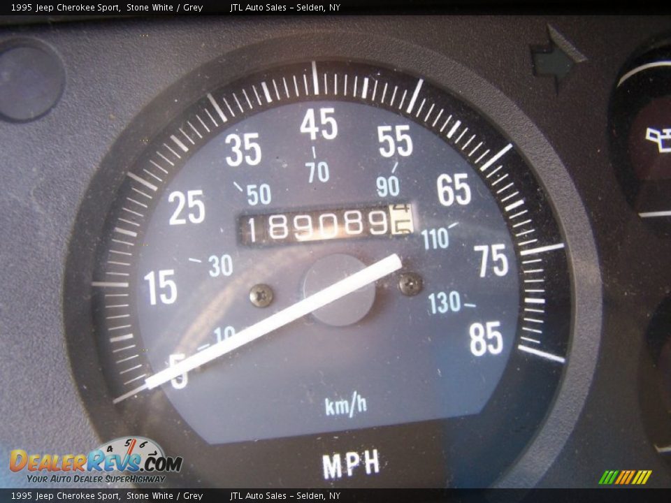1995 Jeep Cherokee Sport Stone White / Grey Photo #11