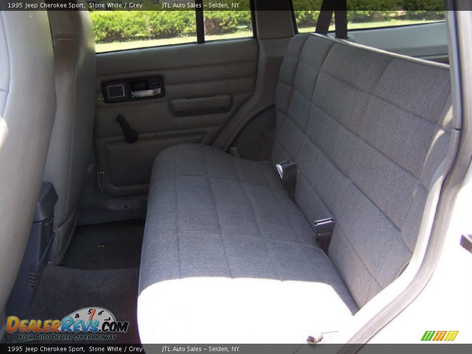 1995 Jeep Cherokee Sport Stone White / Grey Photo #12