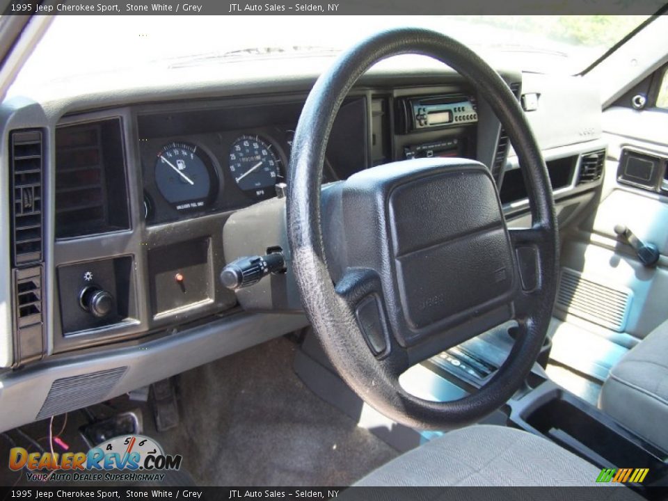1995 Jeep Cherokee Sport Stone White / Grey Photo #13