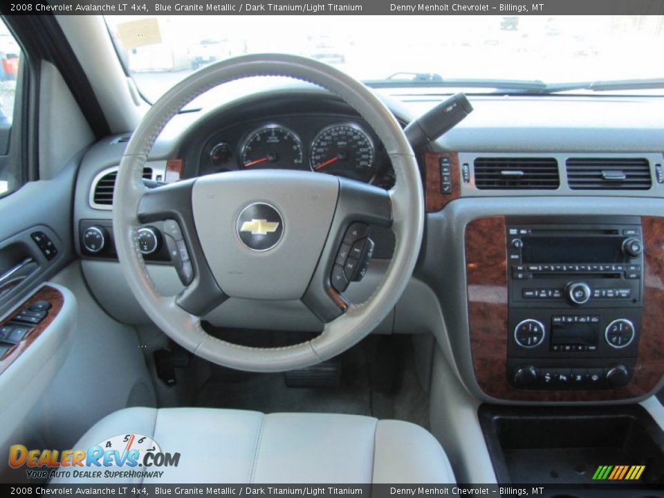Dashboard of 2008 Chevrolet Avalanche LT 4x4 Photo #4