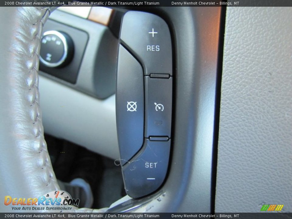 Controls of 2008 Chevrolet Avalanche LT 4x4 Photo #7