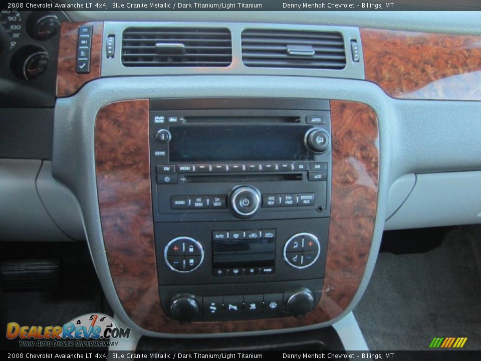 Controls of 2008 Chevrolet Avalanche LT 4x4 Photo #14