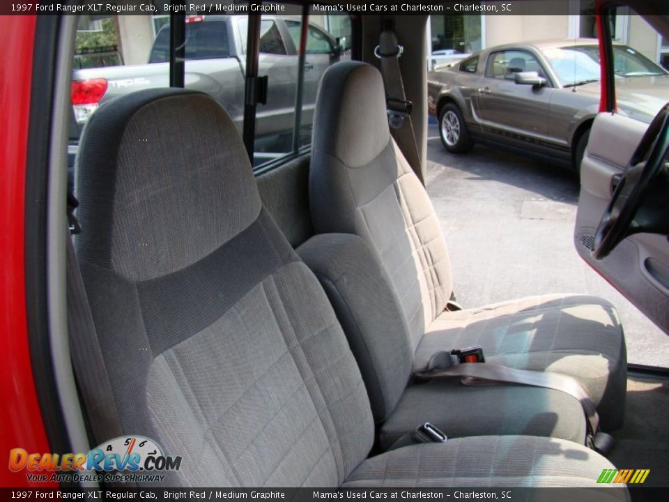 Medium Graphite Interior - 1997 Ford Ranger XLT Regular Cab Photo #11