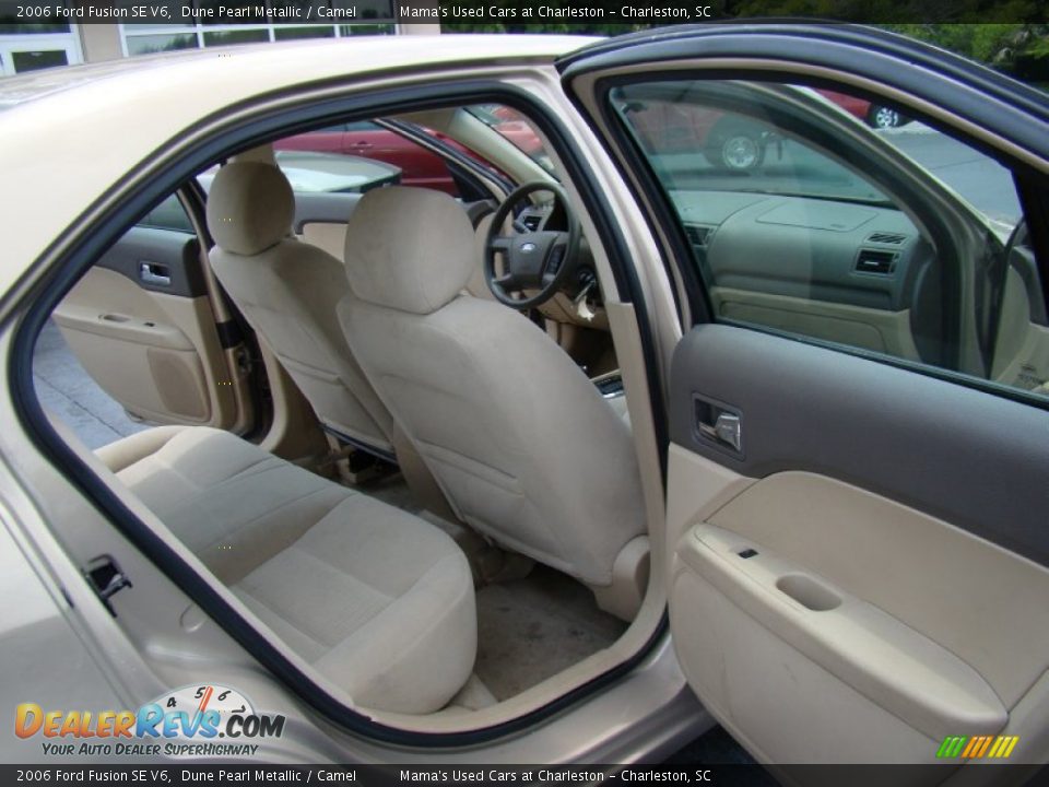 2006 Ford Fusion SE V6 Dune Pearl Metallic / Camel Photo #14