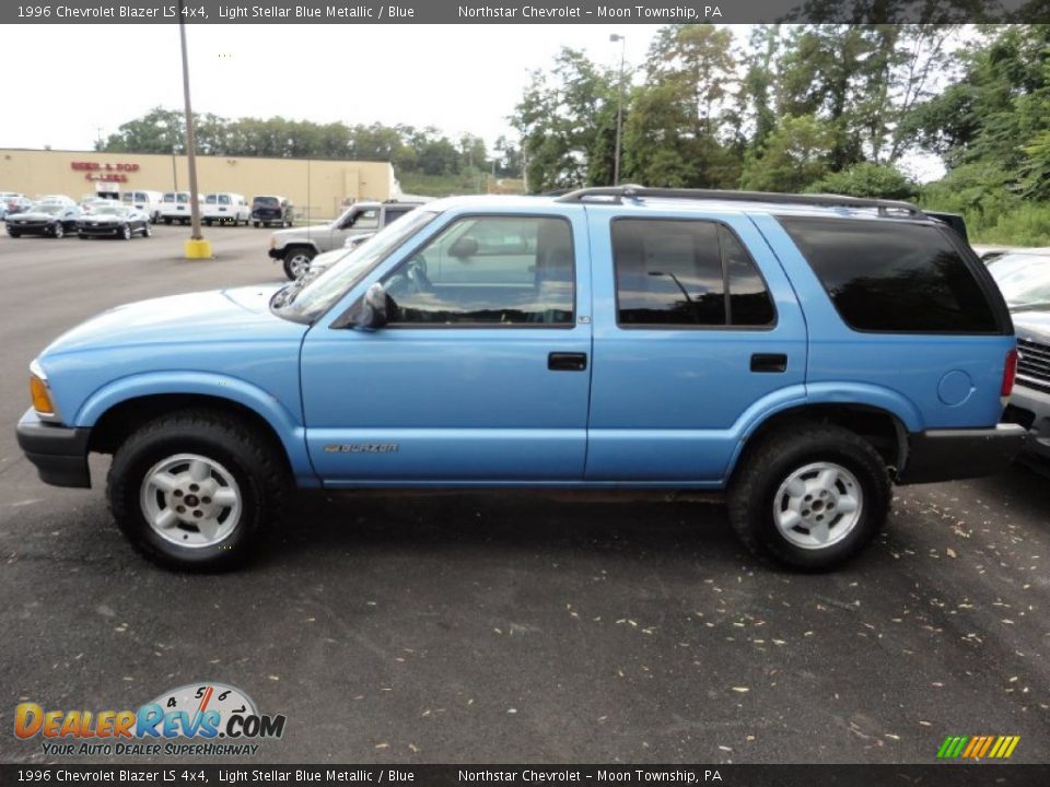 Light Stellar Blue Metallic 1996 Chevrolet Blazer LS 4x4 Photo #4