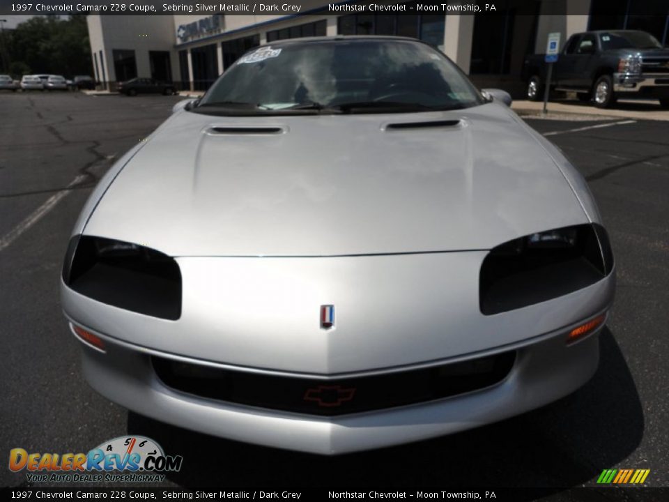 1997 Chevrolet Camaro Z28 Coupe Sebring Silver Metallic / Dark Grey Photo #2