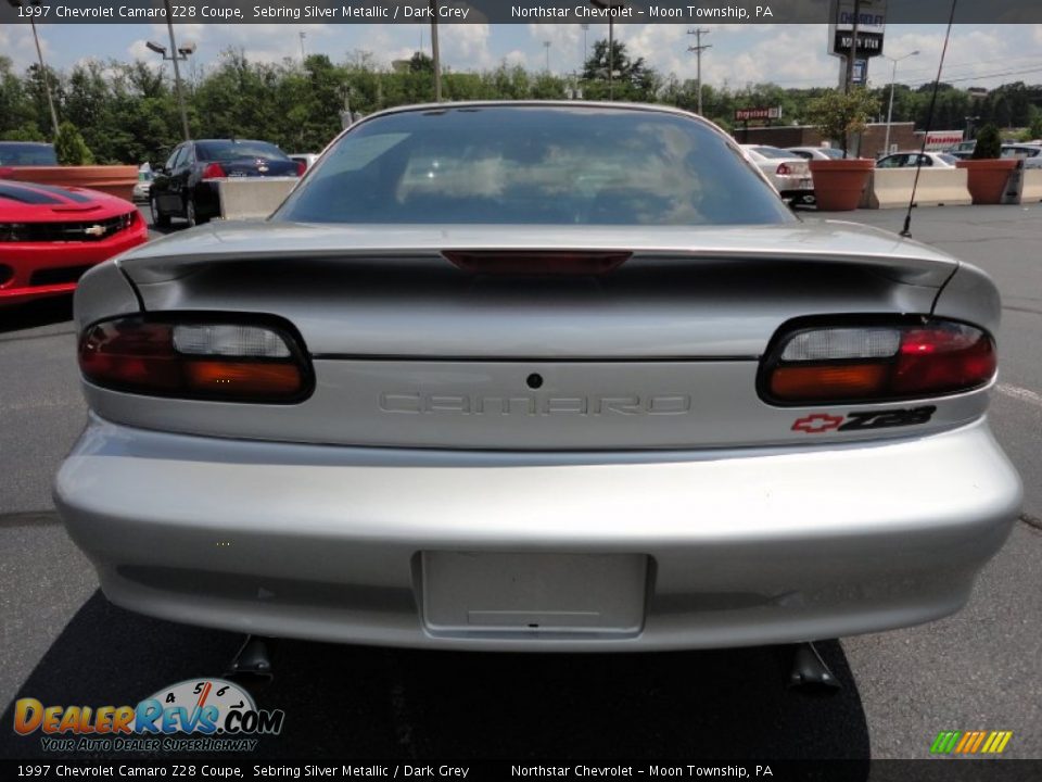 1997 Chevrolet Camaro Z28 Coupe Sebring Silver Metallic / Dark Grey Photo #6