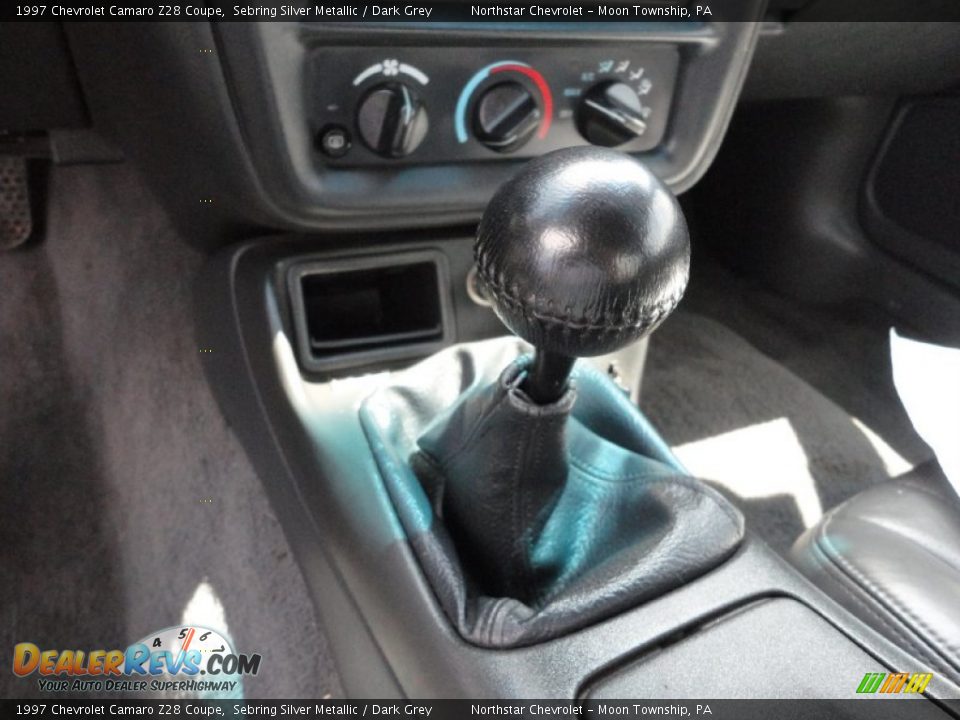 1997 Chevrolet Camaro Z28 Coupe Shifter Photo #10