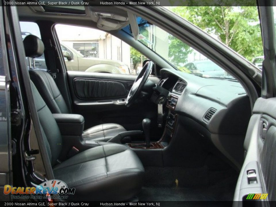 Dusk Gray Interior - 2000 Nissan Altima GLE Photo #8