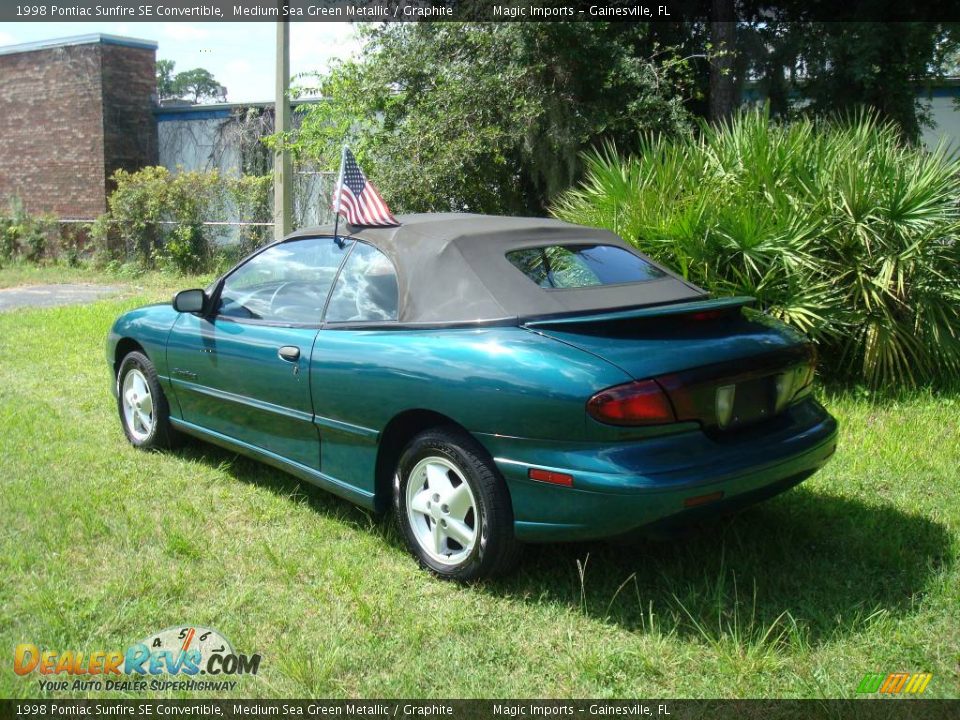 1998 Pontiac Sunfire SE Convertible Medium Sea Green Metallic / Graphite Photo #4