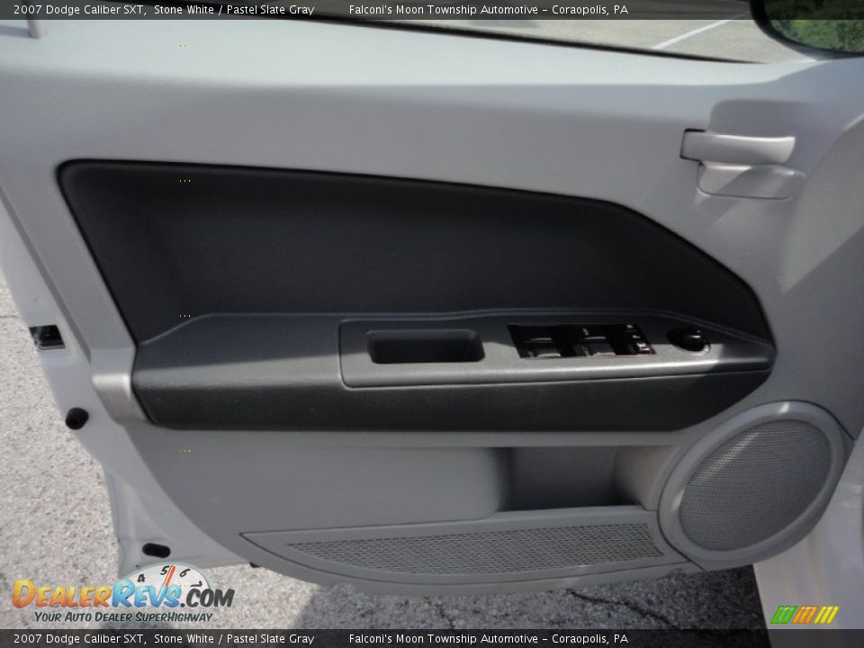 2007 Dodge Caliber SXT Stone White / Pastel Slate Gray Photo #10