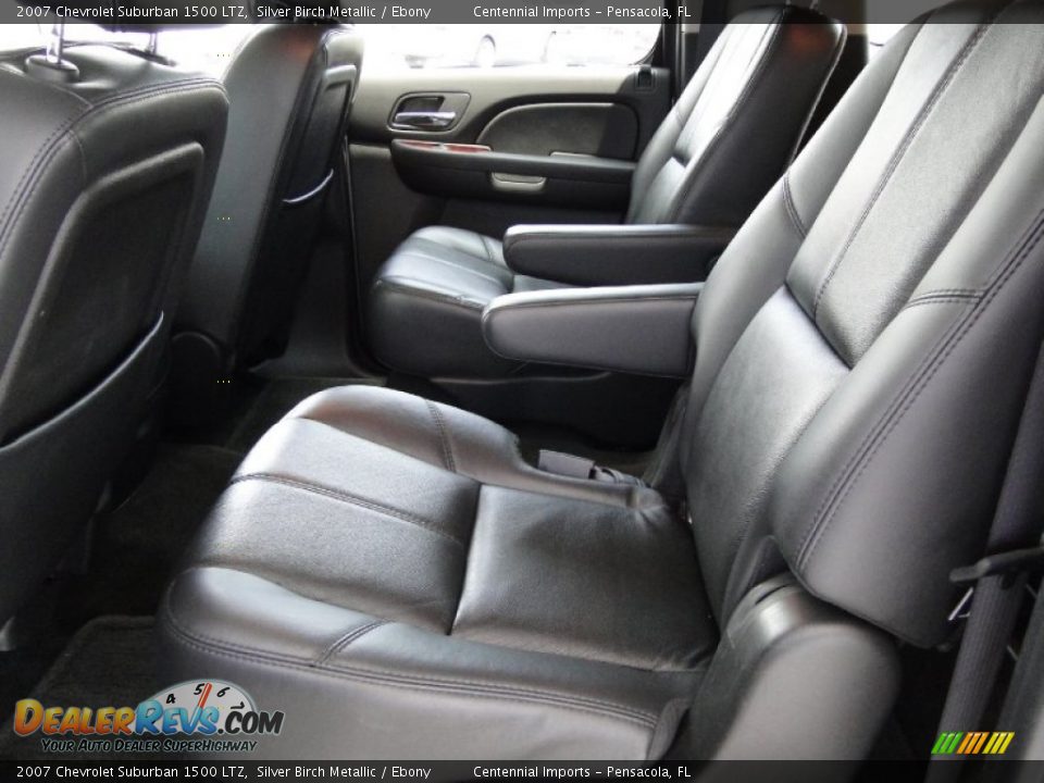 Ebony Interior - 2007 Chevrolet Suburban 1500 LTZ Photo #31
