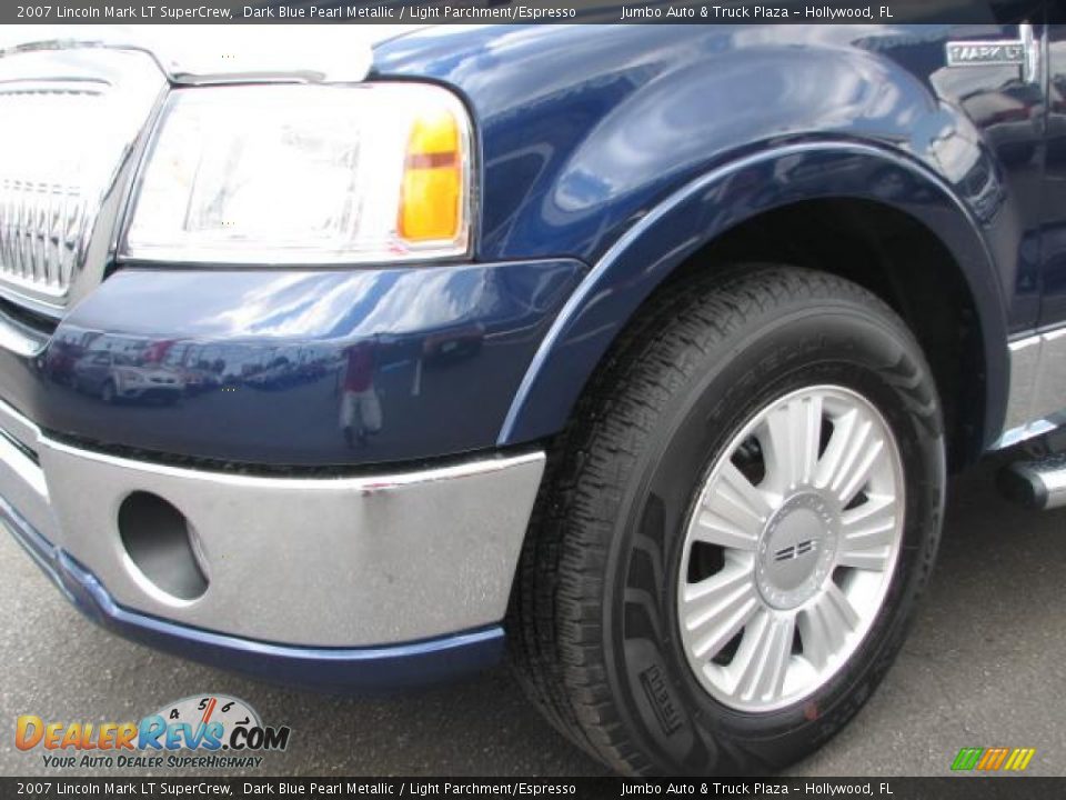 2007 Lincoln Mark LT SuperCrew Dark Blue Pearl Metallic / Light Parchment/Espresso Photo #4