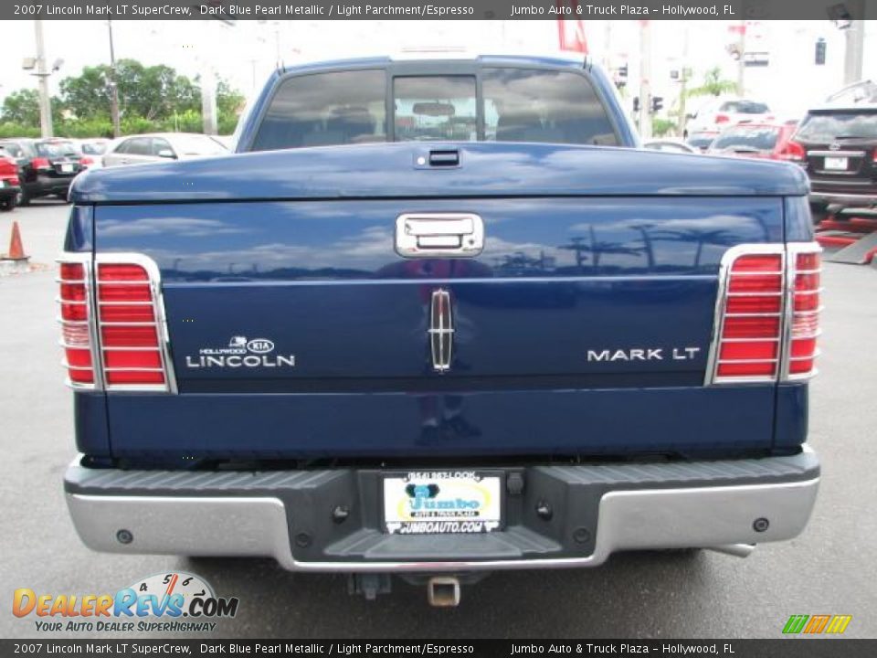 2007 Lincoln Mark LT SuperCrew Dark Blue Pearl Metallic / Light Parchment/Espresso Photo #8