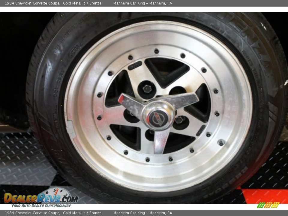 Custom Wheels of 1984 Chevrolet Corvette Coupe Photo #16