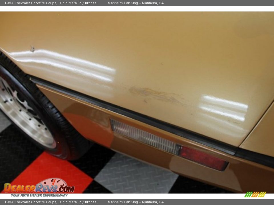 1984 Chevrolet Corvette Coupe Gold Metallic / Bronze Photo #18