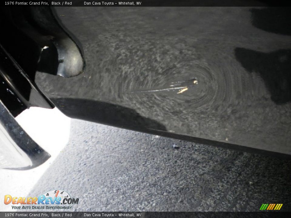 1976 Pontiac Grand Prix Black / Red Photo #8