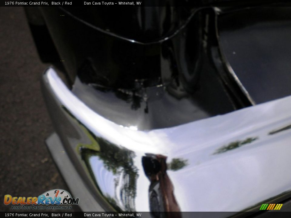 1976 Pontiac Grand Prix Black / Red Photo #11