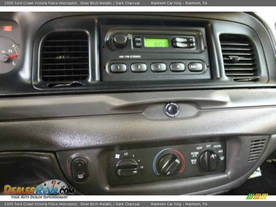 2005 Ford Crown Victoria Police Interceptor Silver Birch Metallic / Dark Charcoal Photo #6