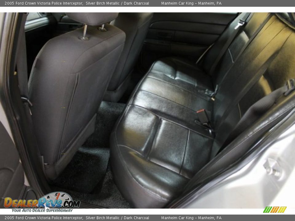 2005 Ford Crown Victoria Police Interceptor Silver Birch Metallic / Dark Charcoal Photo #11