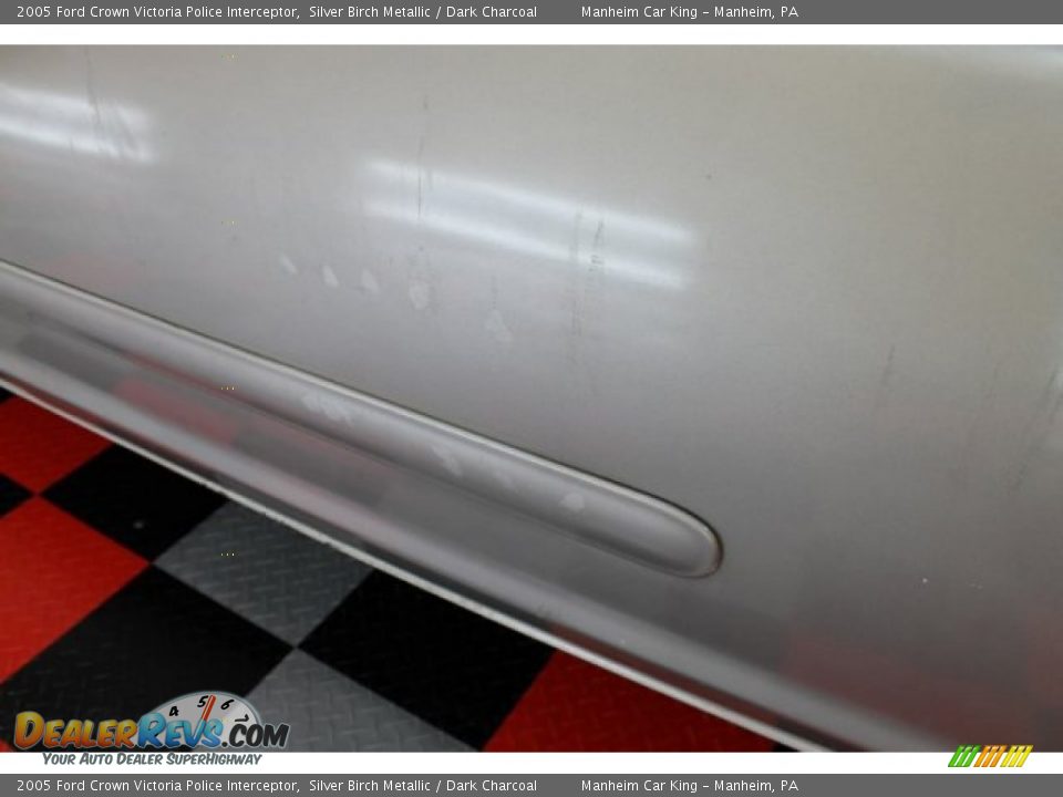 2005 Ford Crown Victoria Police Interceptor Silver Birch Metallic / Dark Charcoal Photo #26