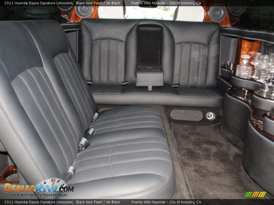 Jet Black Interior - 2011 Hyundai Equus Signature Limousine Photo #17