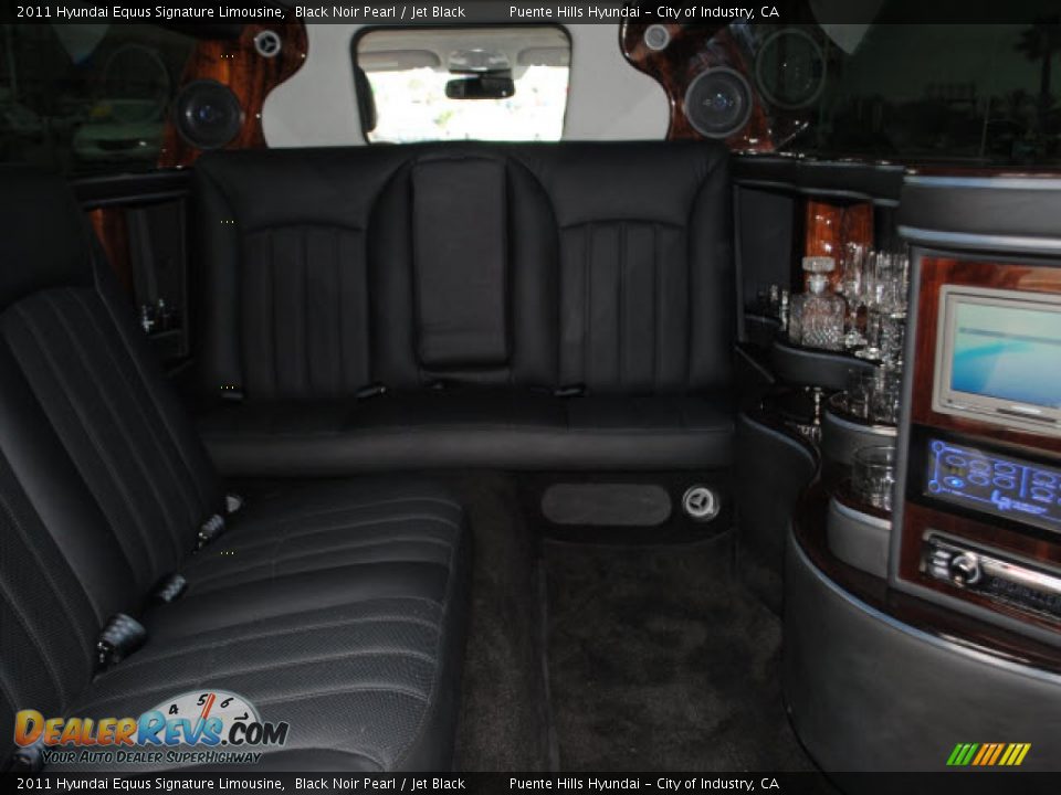 Jet Black Interior - 2011 Hyundai Equus Signature Limousine Photo #27