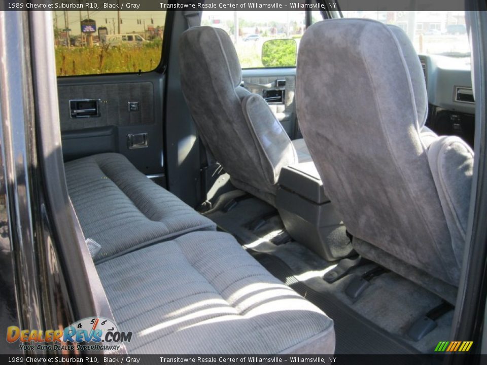 1989 Chevrolet Suburban R10 Black / Gray Photo #16