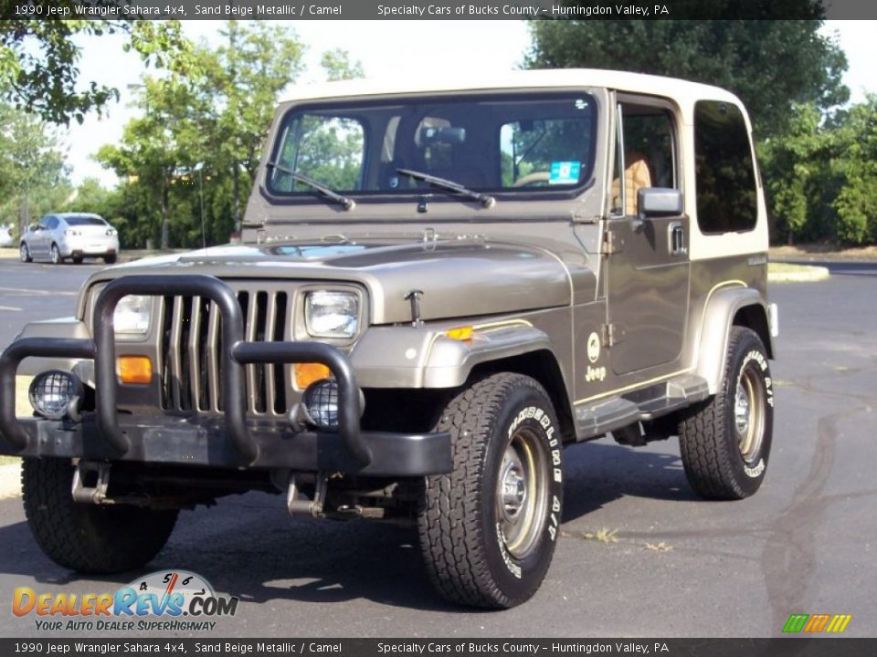 Front 3/4 View of 1990 Jeep Wrangler Sahara 4x4 Photo #3