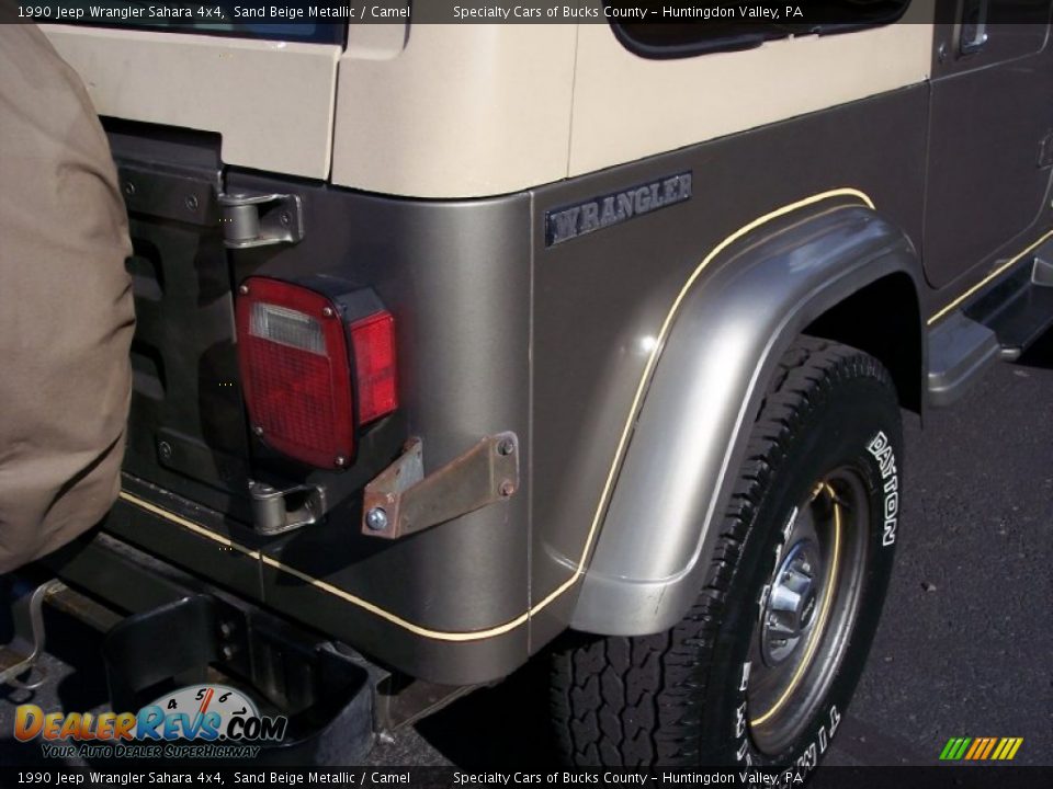 1990 Jeep Wrangler Sahara 4x4 Sand Beige Metallic / Camel Photo #27