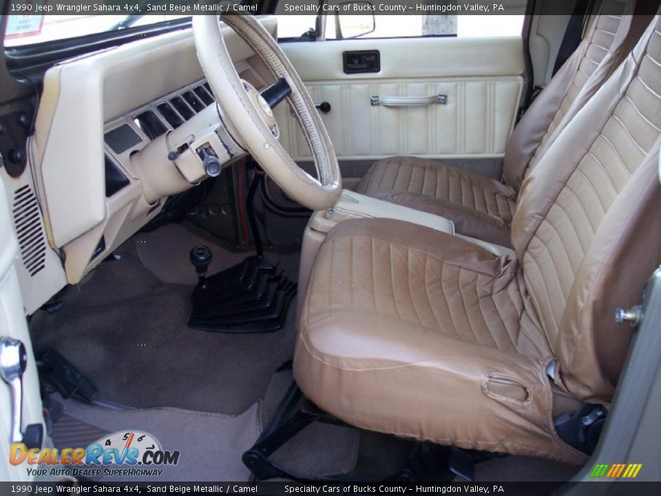 1990 Jeep Wrangler Sahara 4x4 Sand Beige Metallic / Camel Photo #33