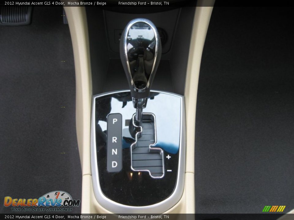 2012 Hyundai Accent GLS 4 Door Shifter Photo #26