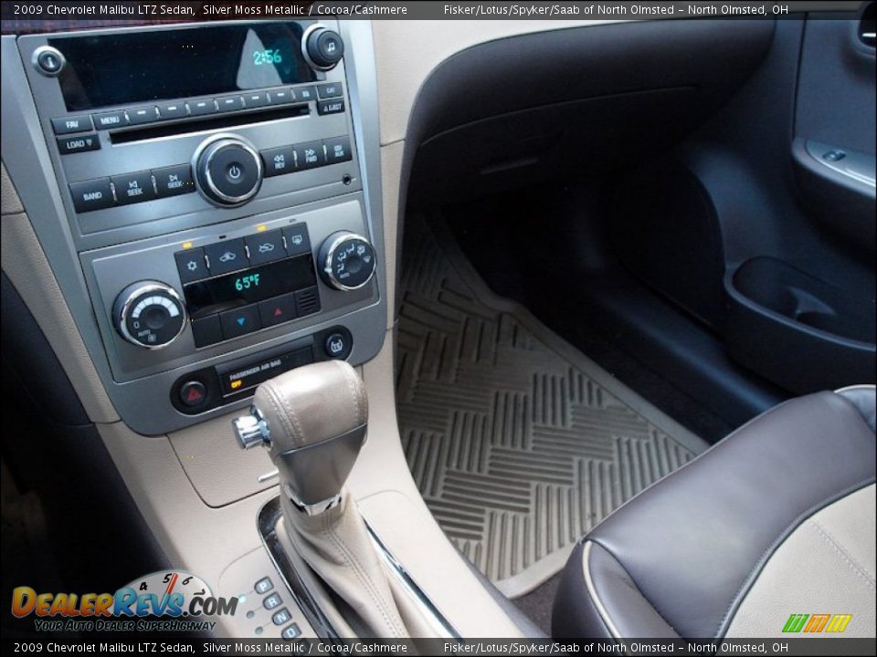 2009 Chevrolet Malibu LTZ Sedan Silver Moss Metallic / Cocoa/Cashmere Photo #11