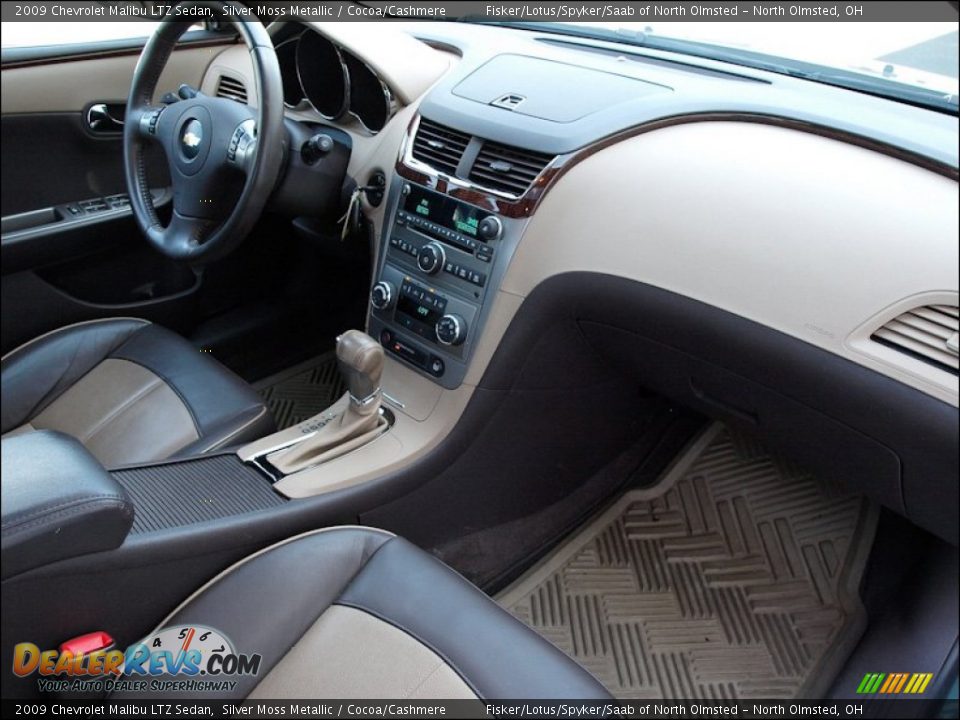 2009 Chevrolet Malibu LTZ Sedan Silver Moss Metallic / Cocoa/Cashmere Photo #16