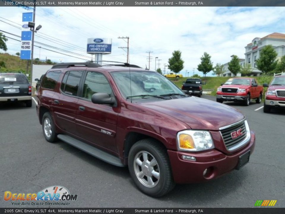 2005 GMC Envoy XL SLT 4x4 Monterey Maroon Metallic / Light Gray Photo #1