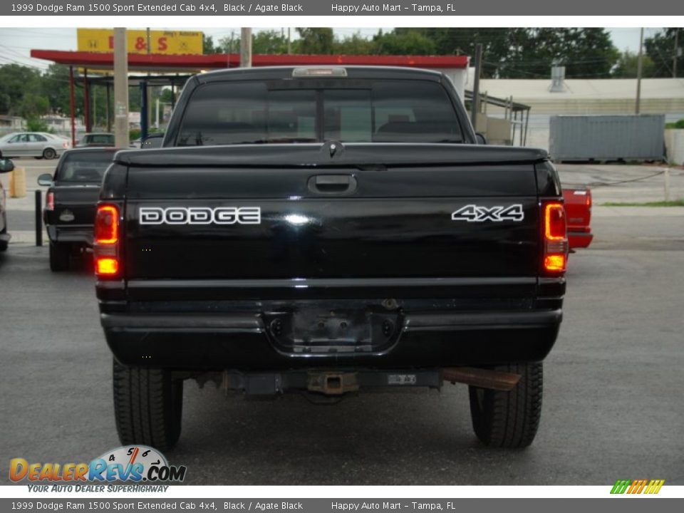 1999 Dodge Ram 1500 Sport Extended Cab 4x4 Black / Agate Black Photo #17