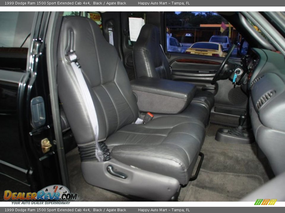 1999 Dodge Ram 1500 Sport Extended Cab 4x4 Black / Agate Black Photo #31