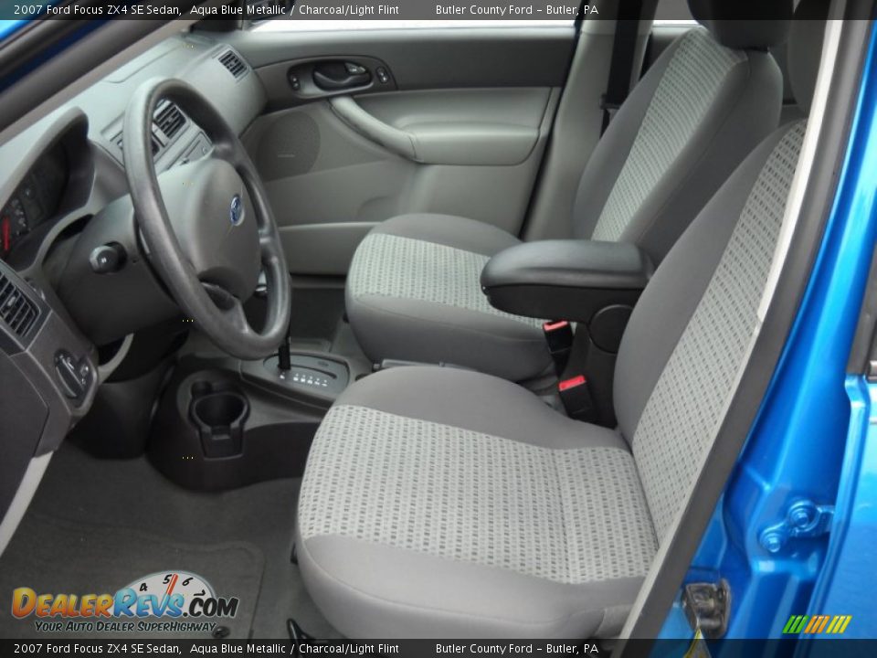 2007 Ford Focus ZX4 SE Sedan Aqua Blue Metallic / Charcoal/Light Flint Photo #6